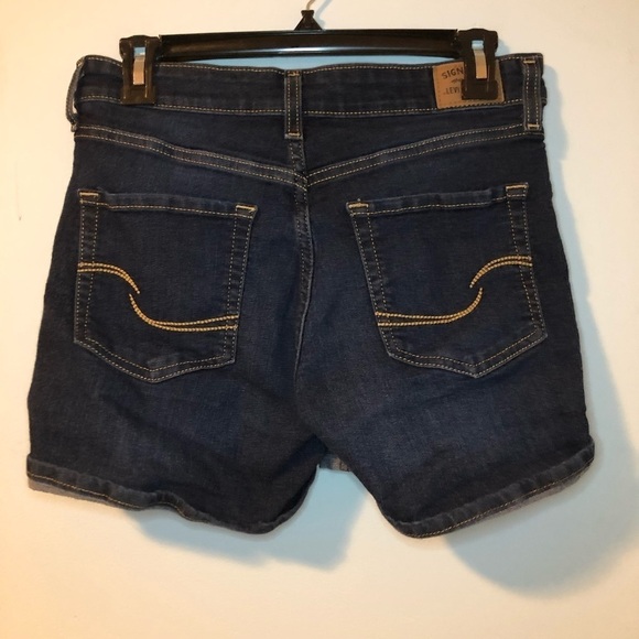 Levi’s Mid-Rise Shortie Jean Shorts Size 6 - Picture 2 of 7